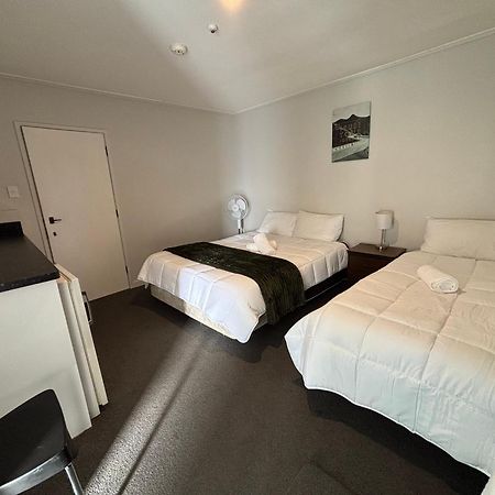 Leopard Hotel Waipukurau Luaran gambar