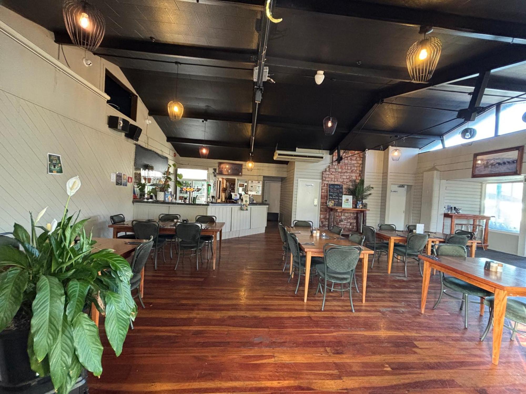 Leopard Hotel Waipukurau Luaran gambar